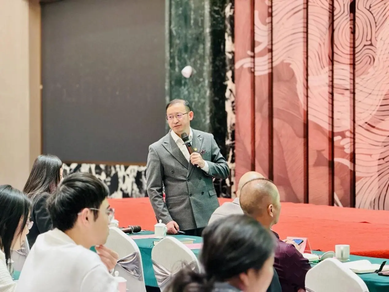 seize air ceo on energy saving industrial air compressors